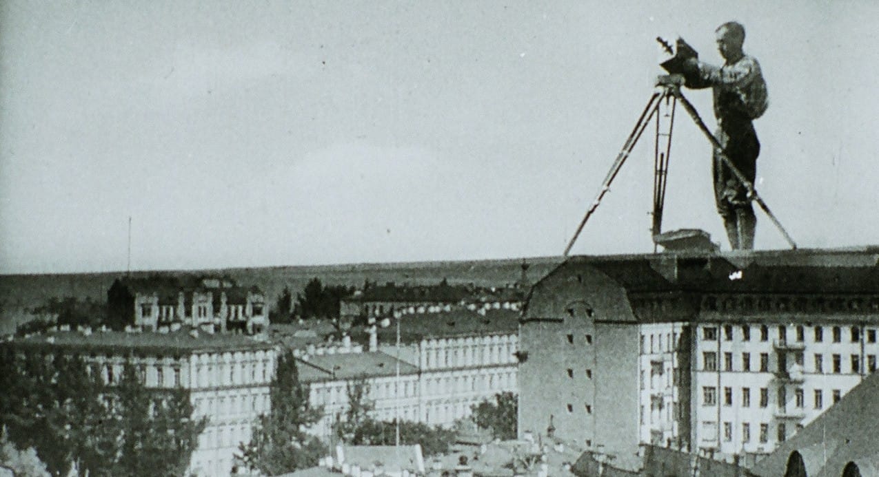 Man With a Movie Camera (1929): a Filmwell dialogue